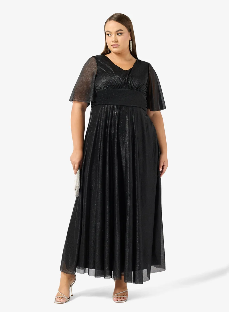 خزانة Plus Size Shimmer A-line Dress